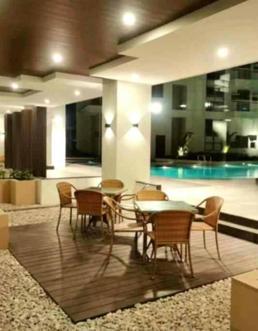 Mholder'S Suite Quezon City Exterior photo